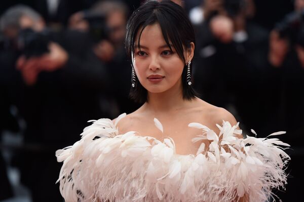 Nữ diễn viên Hồng Kông Xin Zhilei trên thảm đỏ Liên hoan phim quốc tế Cannes lần thứ 72 - Sputnik Việt Nam
