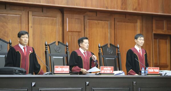 Vũ 'nhôm' cãi phăng, khẳng định: Bị cáo rất thật thà Vũ 'nhôm' cãi phăng, khẳng định: Bị cáo rất thật thà - Sputnik Việt Nam