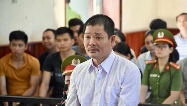 Bị cáo Lê Quốc Bình tại phiên tòa xét xử sơ thẩm.  - Sputnik Việt Nam