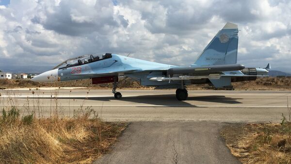 Máy bay Nga Su-30 tại căn cứ không quân Hmeymim ở Syria - Sputnik Việt Nam