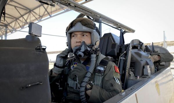 Phi công Việt Nam đầu tiên tốt nghiệp Chương trình Lãnh đạo Hàng không (ALP) của Mỹ - Sputnik Việt Nam