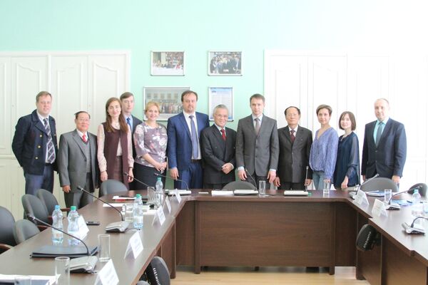 Không chỉ Matxcơva có đại học mang tên Lomonosov Không chỉ Matxcơva có đại học mang tên Lomonosov - Sputnik Việt Nam