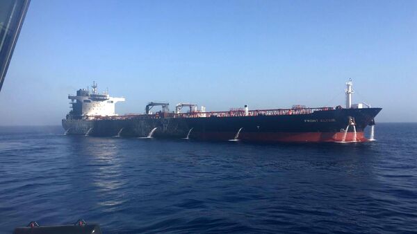 Một tàu chở dầu gặp nạn ở vịnh Oman  - Sputnik Việt Nam