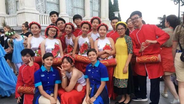Chuẩn bị vào điệu múa Trống cơm - Sputnik Việt Nam