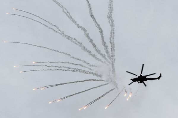Máy bay trực thăng Mi-28N tại Diễn đàn kỹ thuật quân sự quốc tế Army-2019 - Sputnik Việt Nam