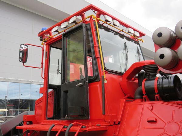 Nga giới thiệu xe chữa cháy rừng độc đáo PM-160 Nga giới thiệu xe chữa cháy rừng độc đáo PM-160 - Sputnik Việt Nam