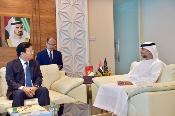 Phó Thủ tướng Trịnh Đình Dũng thăm, làm việc tại UAE Phó Thủ tướng Trịnh Đình Dũng thăm, làm việc tại UAE - Sputnik Việt Nam
