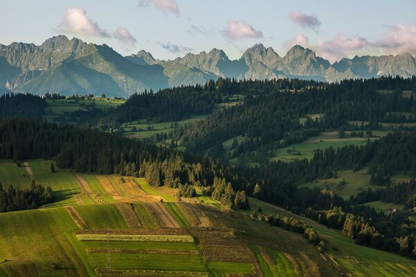 Dãy núi Tatra ở Ba Lan - ảnh đoạt giải cuộc thi Wiki Loves Earth 2015.  Nhiếp ảnh gia Łukasz Śmigasiewicz. - Sputnik Việt Nam