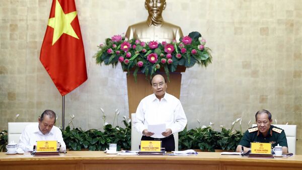 Thủ tướng Nguyễn Xuân Phúc phát biểu tại phiên họp.  - Sputnik Việt Nam