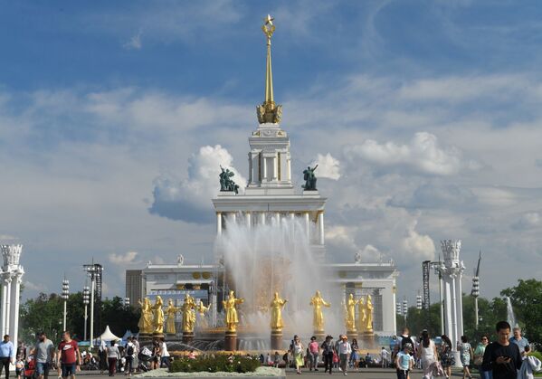 Đài phun nước Tình bạn của các dân tộc tại VDNKh ở Moskva - Sputnik Việt Nam