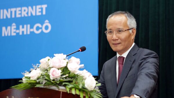 Thứ trưởng Bộ Công Thương Trần Quốc Khánh phát biểu tại lễ công bố.  - Sputnik Việt Nam