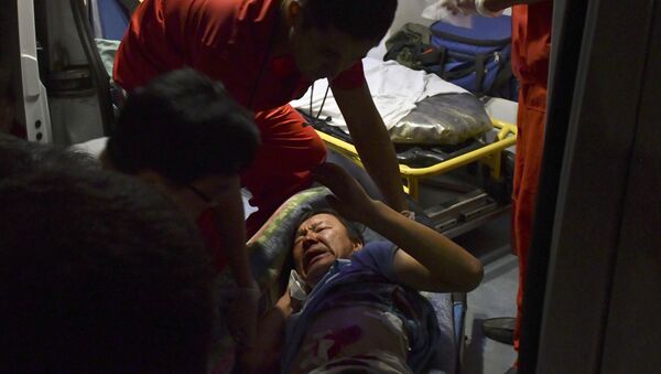 Những người bị thương  trong chiến dịch đặc biệt  bắt giữ cựu Tổng thống Kyrgyzstan Almazbek Atambayev - Sputnik Việt Nam