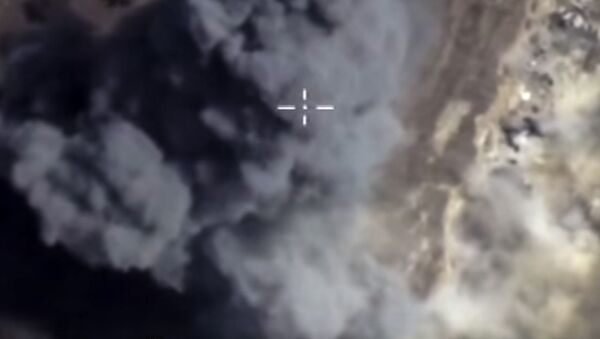 Cuộc không kích của Lực lượng Không quân Vũ trụ Nga ở Syria - Sputnik Việt Nam