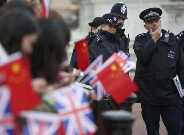 Cảnh sát Anh trên đường phố London - Sputnik Việt Nam