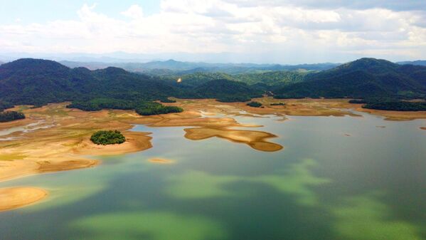  Hồ Kẻ Gỗ nằm yên bình trong khu bảo tồn thiên nhiên quốc gia - Sputnik Việt Nam