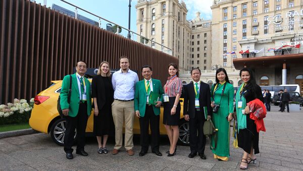 Với các đối tác nước ngoài đặt vấn đề hợp tác với Tập đoàn Mai Linh  - Sputnik Việt Nam