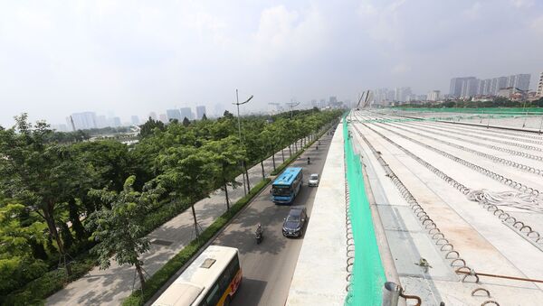 Dự án xây dựng cầu cạn đoạn Mai Dịch – Nam Thăng Long có chiều dài hơn 5,3 km (riêng cầu cạn dài 4,8 km). - Sputnik Việt Nam
