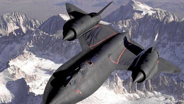 Máy bay trinh sát siêu thanh Lockheed SR-71 Blackbird. - Sputnik Việt Nam