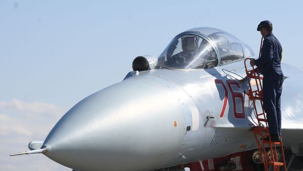Máy bay chiến đấu Su-35 - Sputnik Việt Nam