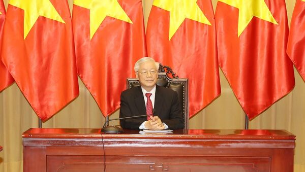 Tổng Bí thư, Chủ tịch nước Nguyễn Phú Trọng tiếp các Đại sứ đến trình Quốc thư.  - Sputnik Việt Nam