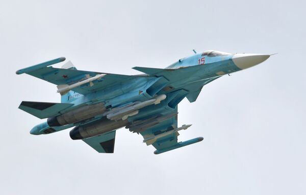 Máy bay Nga Su-34 chạy trên đường cao tốc khiến truyền thông Mỹ kinh ngạc Máy bay Nga Su-34 chạy trên đường cao tốc khiến truyền thông Mỹ kinh ngạc - Sputnik Việt Nam