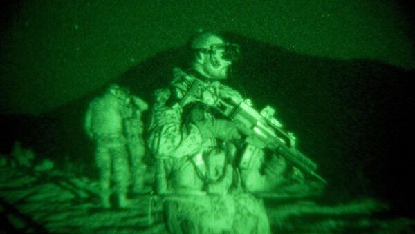 Lính Mỹ có thể thấy rõ trong thiết bị quan sát ban đêm ở Afghanistan - Sputnik Việt Nam