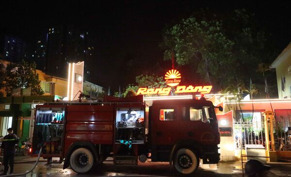 Cảnh báo nguy cơ nhiễm độc thủy ngân từ vụ cháy công ty Rạng Đông Cảnh báo nguy cơ nhiễm độc thủy ngân từ vụ cháy công ty Rạng Đông - Sputnik Việt Nam