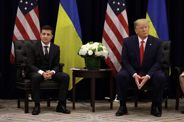 Tổng thống Ukraina Vladimir Zelensky trong cuộc gặp với Tổng thống Mỹ Donald Trump tại New York - Sputnik Việt Nam