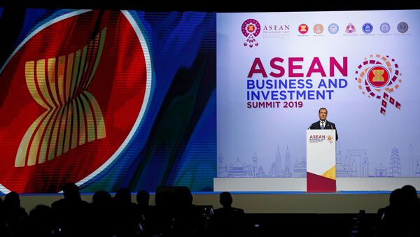 Thủ tướng Nga Dmitry Medvedev tham gia Hội nghị thượng đỉnh kinh doanh và đầu tư ASEAN (ABIS) - Sputnik Việt Nam