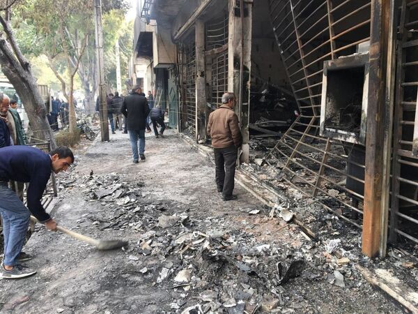 Biểu tình ở Iran: Liệu tăng giá xăng có dẫn đến bùng nổ cuộc cách mạng mới hay không? Biểu tình ở Iran: Liệu tăng giá xăng có dẫn đến bùng nổ cuộc cách mạng mới hay không? - Sputnik Việt Nam