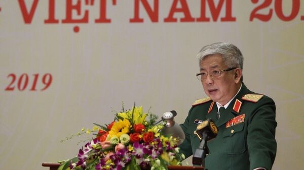 Thượng tướng Nguyễn Chí Vịnh, Thứ trưởng Bộ Quốc phòng khai mạc buổi lễ.  - Sputnik Việt Nam
