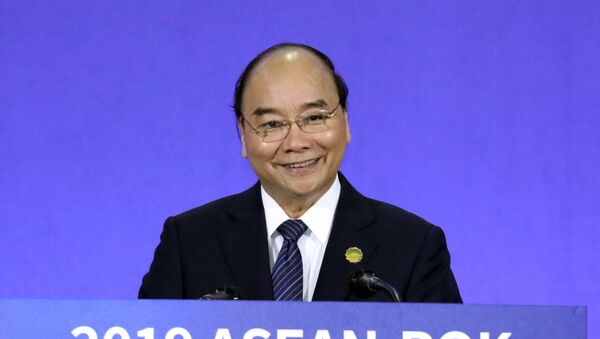 Thủ tướng Nguyễn Xuân Phúc phát biểu tại phiên bế mạc Hội nghị thượng đỉnh CEO ASEAN-Hàn Quốc. - Sputnik Việt Nam