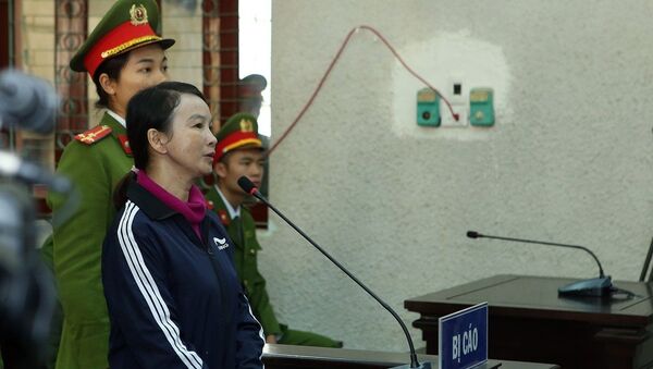 Bị cáo Trần Thị Hiền tại phiên tòa. - Sputnik Việt Nam
