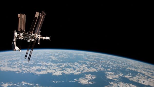 ISS trong vũ trụ trên nền Trái Đất - Sputnik Việt Nam