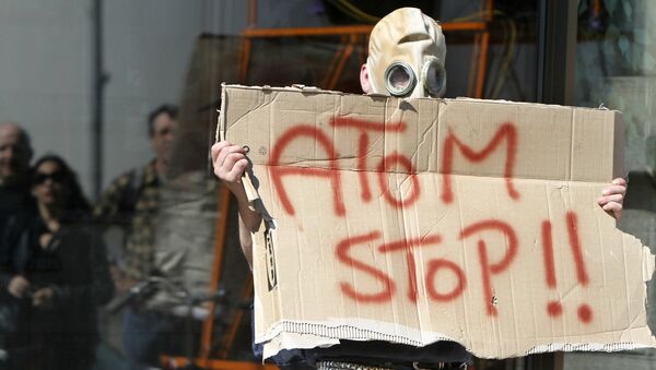 Người tham gia một cuộc biểu tình chống hạt nhân ở Warsaw. Lưu trữ hình ảnh - Sputnik Việt Nam
