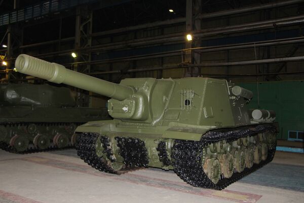 Tái hiện lịch sử: Xe tăng IS-2 huyền thoại hồi sinh ở Nga Tái hiện lịch sử: Xe tăng IS-2 huyền thoại hồi sinh ở Nga - Sputnik Việt Nam