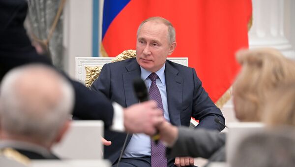 Tổng thống Nga Vladimir Putin gặp gỡ các giám sát viên nhân quyền khu vực - Sputnik Việt Nam