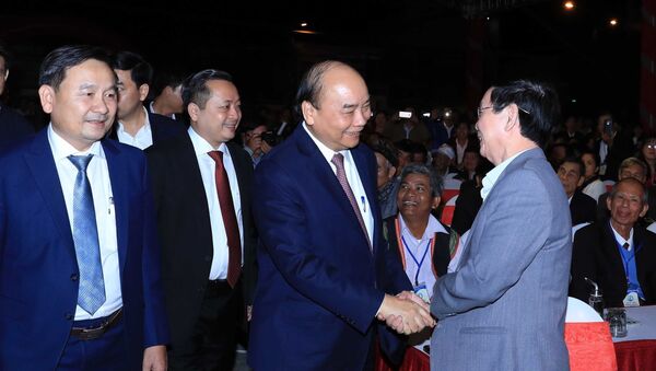Thủ tướng Nguyễn Xuân Phúc và các đại biểu tham dự lễ kỷ niệm - Sputnik Việt Nam