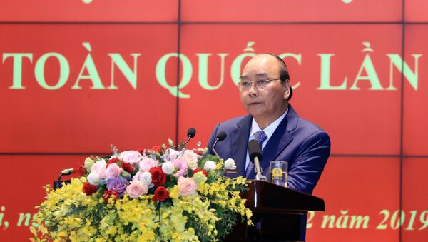 Thủ tướng Nguyễn Xuân Phúc phát biểu chỉ đạo hội nghị - Sputnik Việt Nam