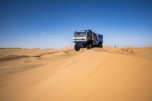 Đội KAMAZ-master tham gia cuộc đua xe «Dakar 2020» tại Arabia Saudi - Sputnik Việt Nam