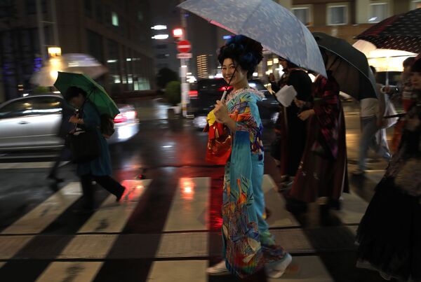 Người phụ nữ Nhật mặc kimono ở Oita - Sputnik Việt Nam