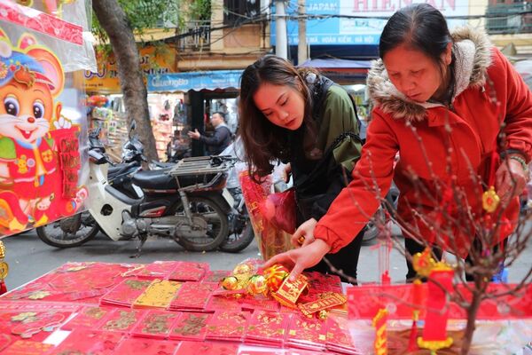 Canh Tý 2020: Tuổi xông đất, kiêng kỵ và phong tục của người Việt Canh Tý 2020: Tuổi xông đất, kiêng kỵ và phong tục của người Việt - Sputnik Việt Nam