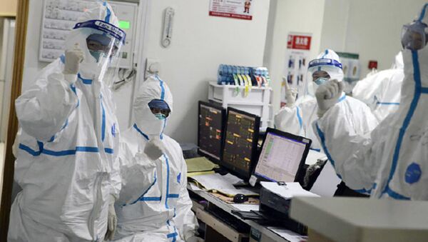 Nhân viên y tế tại bệnh viện Vũ Hán, Trung Quốc - Sputnik Việt Nam