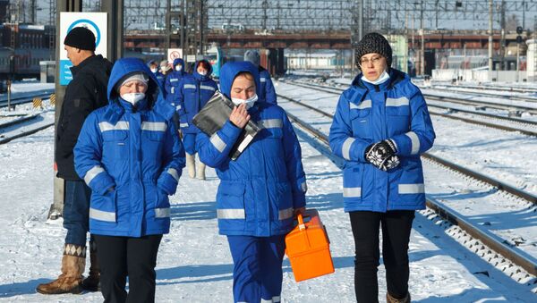 Dịch vụ y tế tại nhà ga đường sắt Irkutsk-Hành khách - Sputnik Việt Nam