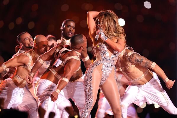 Jennifer Lopez biểu diễn tại Super Bowl (“Siêu cúp”) ở Mỹ - Sputnik Việt Nam