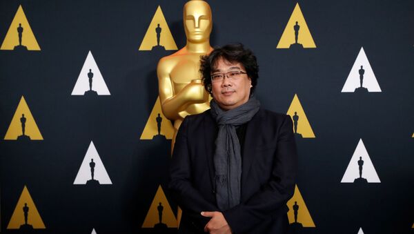 Bong Joon-ho, đạo diễn của bộ phim Ký sinh trùng tại lễ trao giải Oscar 2020 - Sputnik Việt Nam