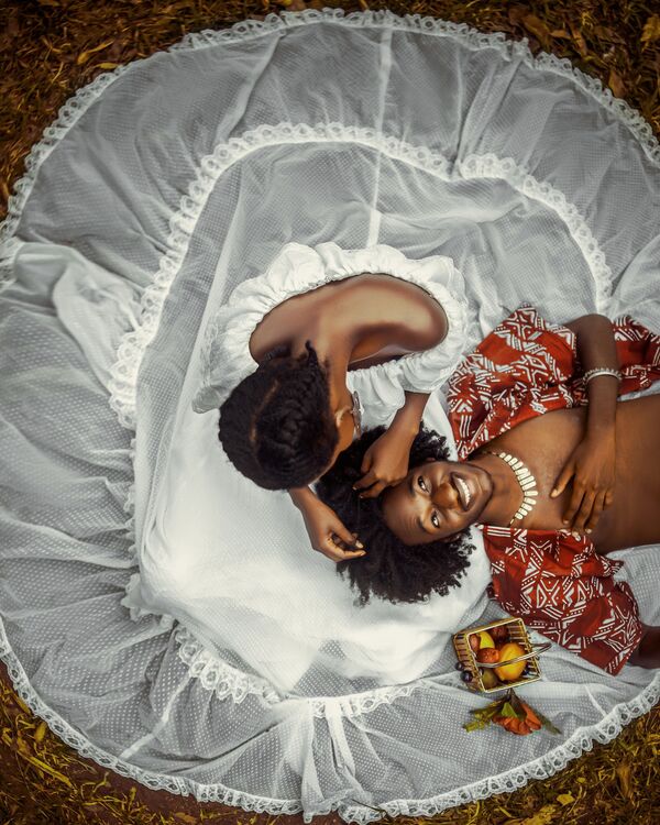 Bức ảnh Hạnh phúc cùng em của nhiếp ảnh gia Ghana, được giới thiệu tại cuộc thi The World Best Photos of # Love2020 - Sputnik Việt Nam