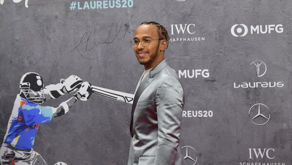 Phi công người Anh Công thức 1 của Anh, Lewis Hamilton, tại Lễ trao giải Laureus ở Berlin - Sputnik Việt Nam