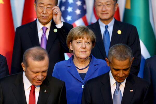 Tổng thống Thổ Nhĩ Kỳ Recep Erdogan, Thủ tướng Đức Angela Merkel và Tổng thống Mỹ Barack Obama tại hội nghị thượng đỉnh G20 ở Thổ Nhĩ Kỳ - Sputnik Việt Nam