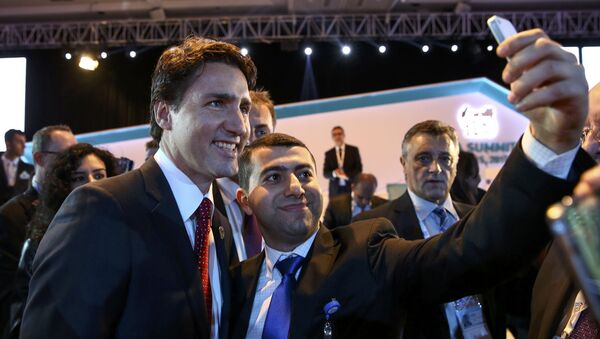 Thủ tướng Canada Justin Trudeau trong hội nghị thượng đỉnh G20 tại Thổ Nhĩ Kỳ - Sputnik Việt Nam